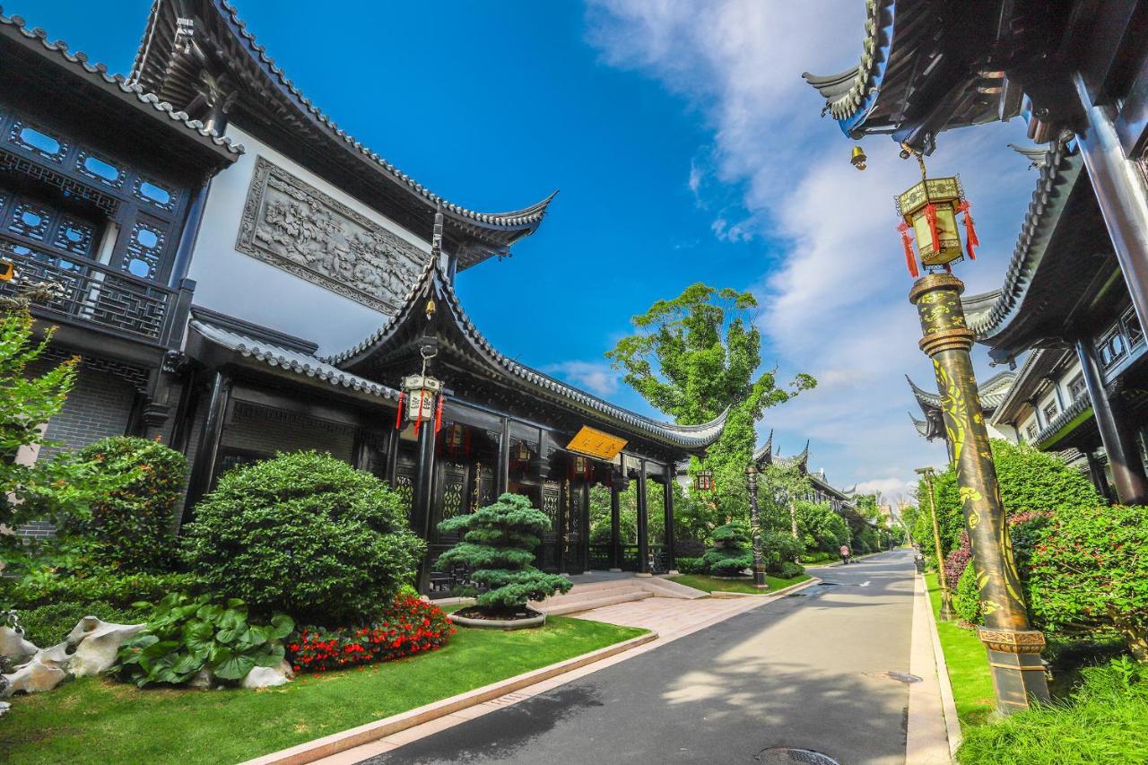 Royal Garden Hotel Shanghai-Free Shuttle To And From Disney & Pvg & Close Metro Line2 Easy To Sha New Expo Екстериор снимка