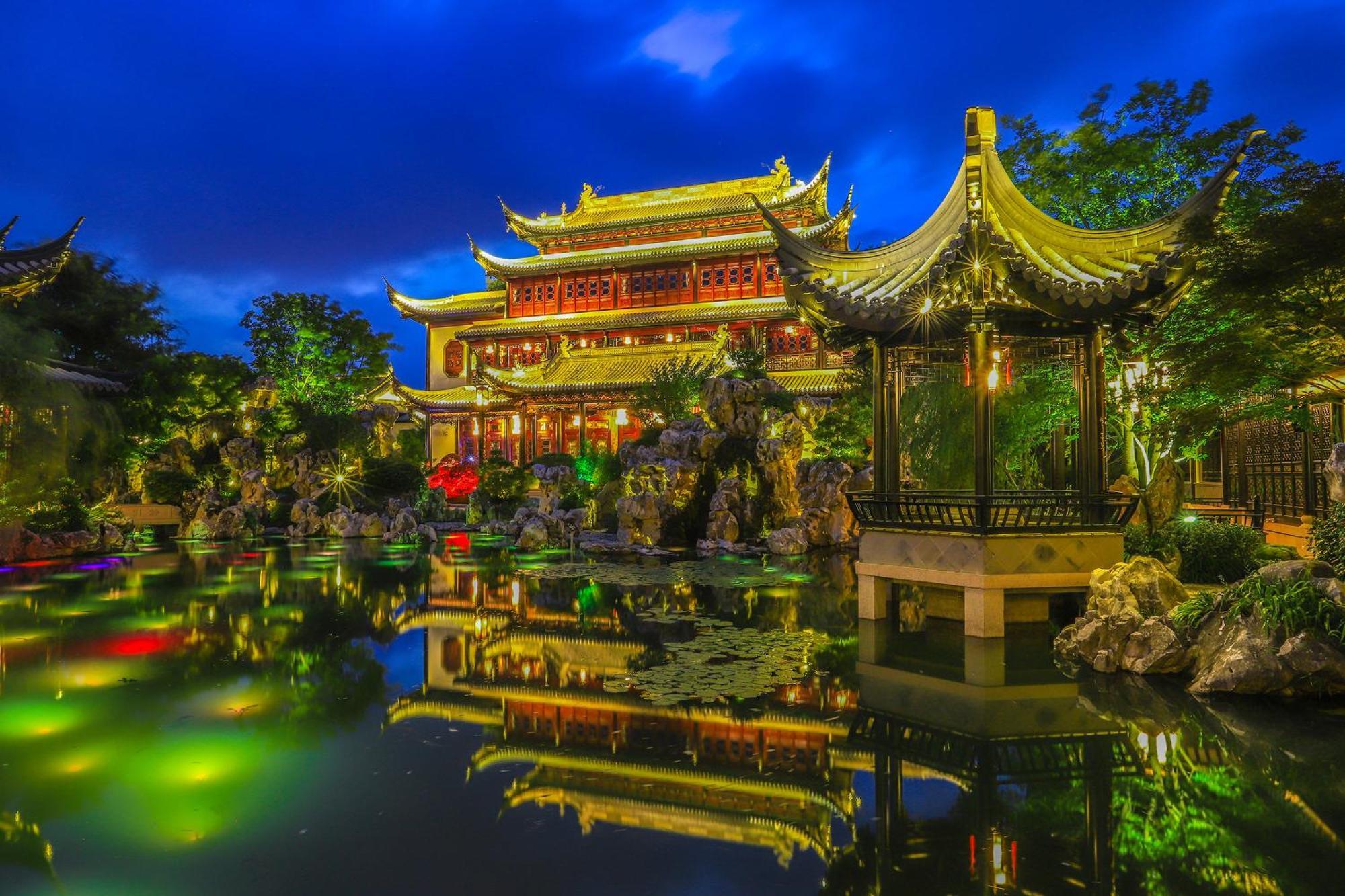 Royal Garden Hotel Shanghai-Free Shuttle To And From Disney & Pvg & Close Metro Line2 Easy To Sha New Expo Екстериор снимка