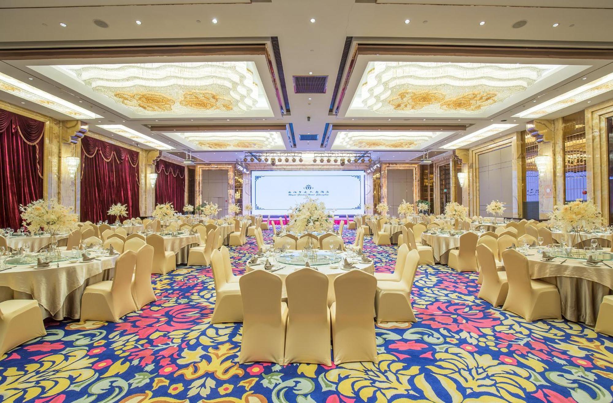 Royal Garden Hotel Shanghai-Free Shuttle To And From Disney & Pvg & Close Metro Line2 Easy To Sha New Expo Екстериор снимка