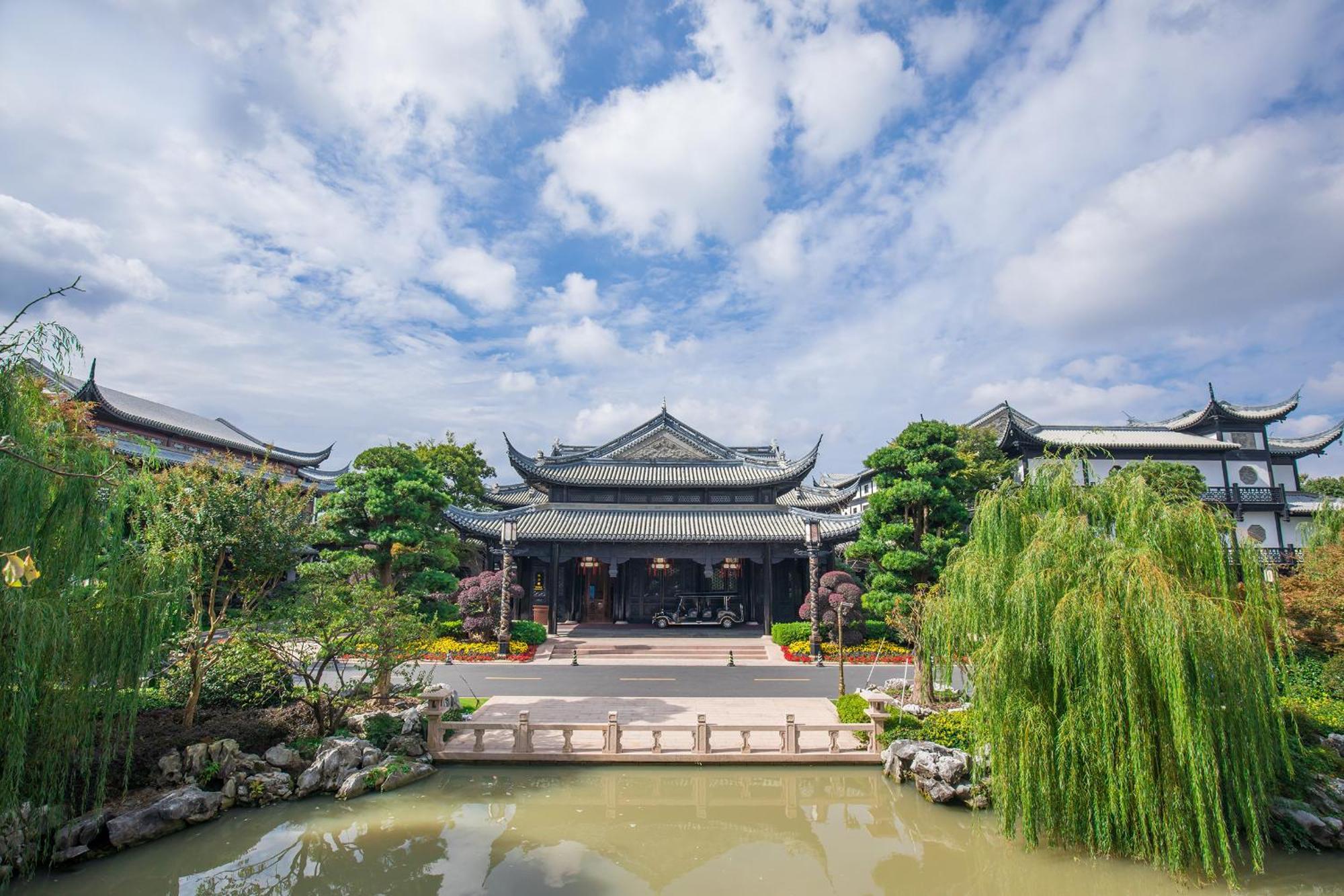 Royal Garden Hotel Shanghai-Free Shuttle To And From Disney & Pvg & Close Metro Line2 Easy To Sha New Expo Екстериор снимка