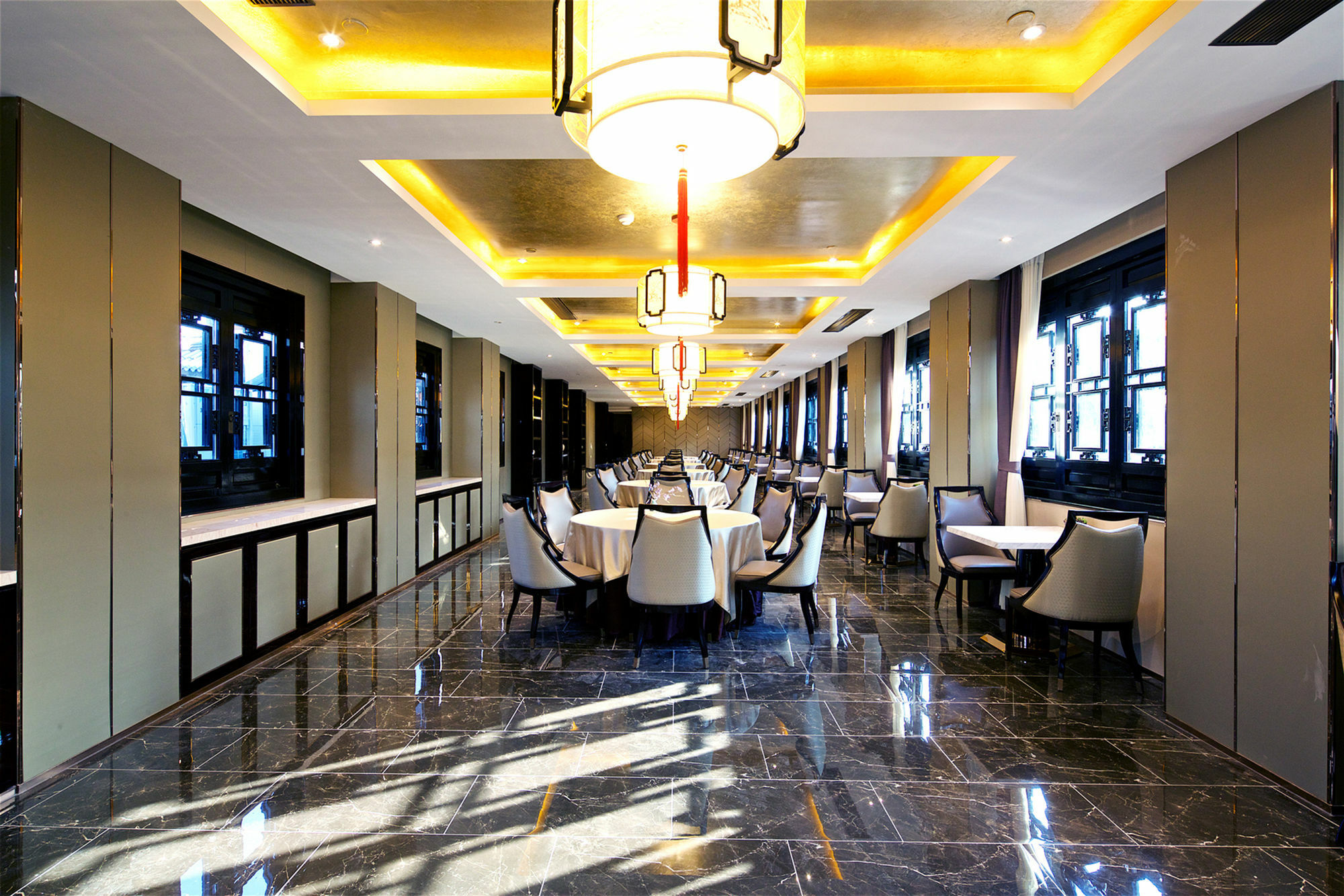 Royal Garden Hotel Shanghai-Free Shuttle To And From Disney & Pvg & Close Metro Line2 Easy To Sha New Expo Екстериор снимка