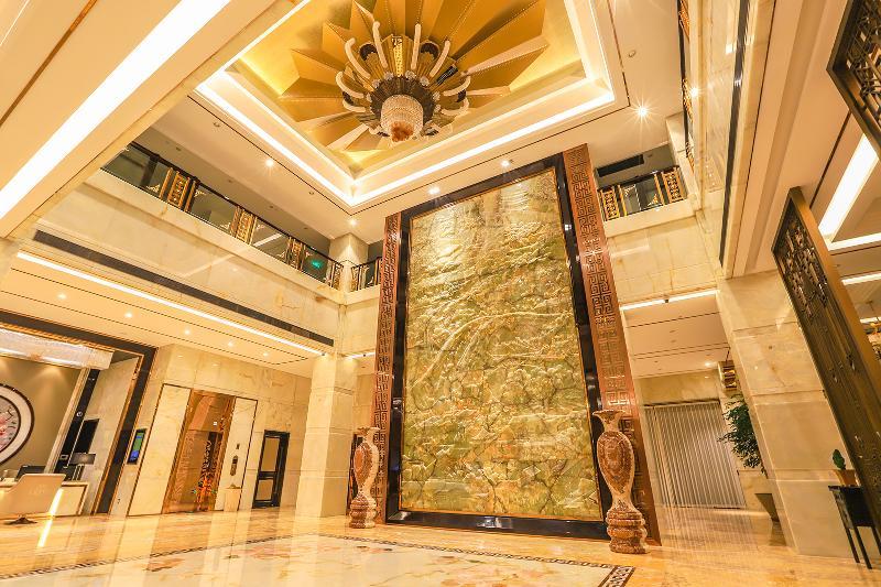 Royal Garden Hotel Shanghai-Free Shuttle To And From Disney & Pvg & Close Metro Line2 Easy To Sha New Expo Екстериор снимка